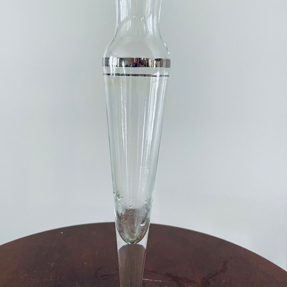 Vintage Clear glass bud vase with a fluted rim and silver band, Vintage Bud Vase - Picture 3 of 5